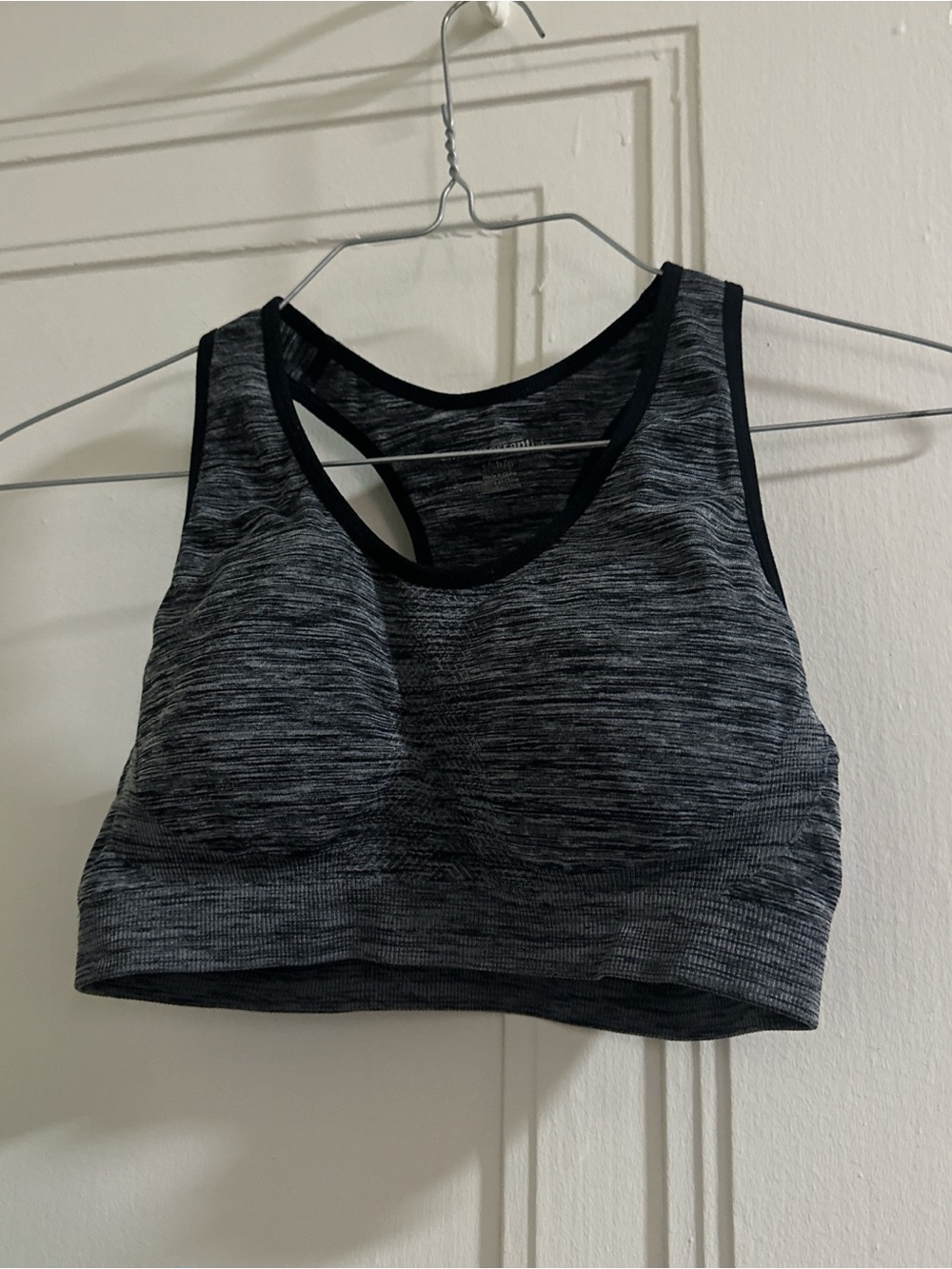 2-pack Amazon Essentials Heathered Black Seamless Racerback Sports Bra